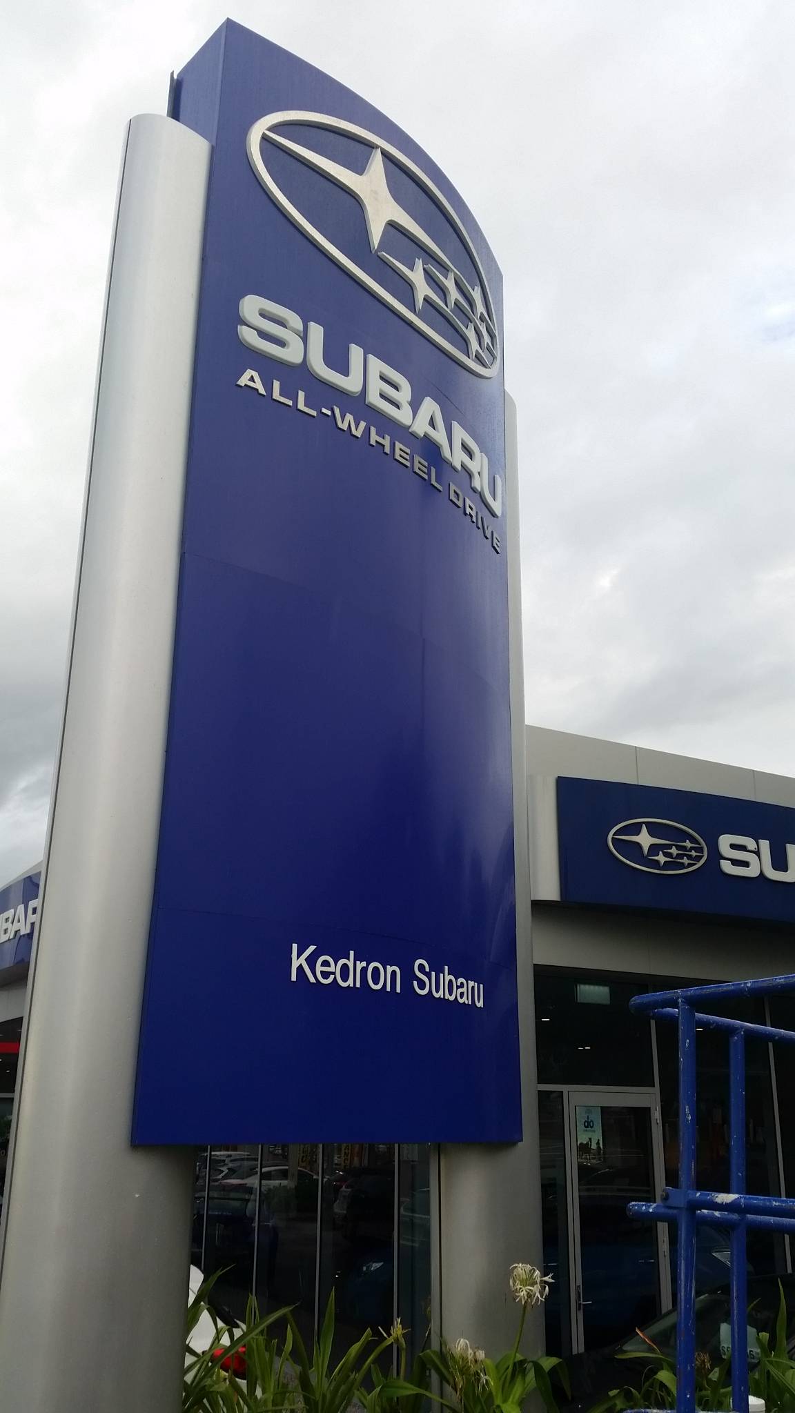 Subaru Pylon