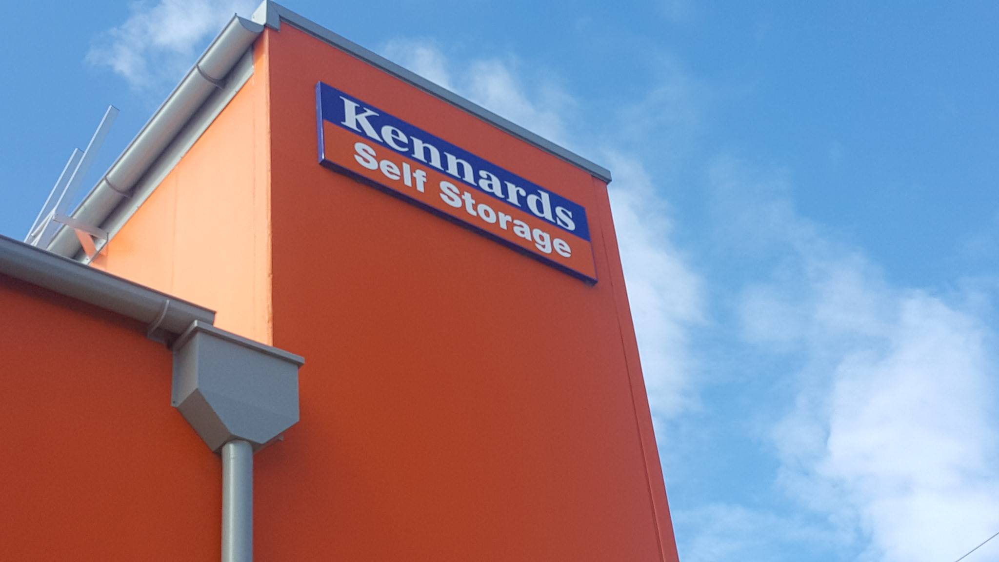 Kennards Lightbox Sign