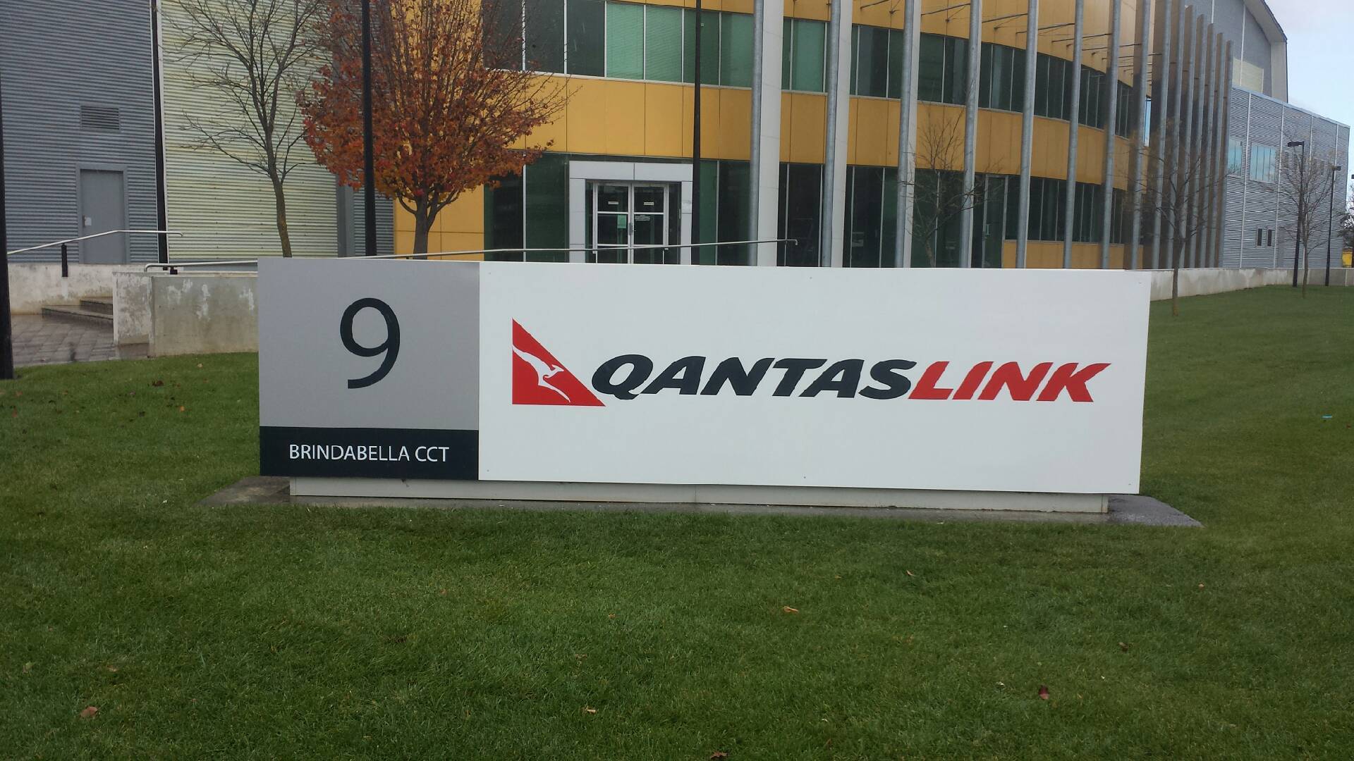 Qantaslink Monument Sign